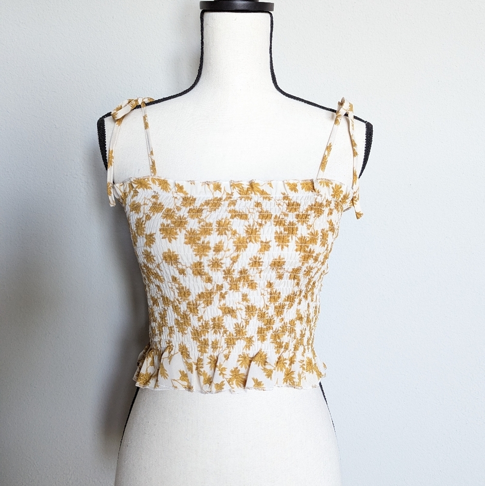 White and mustard yellow floral shirred flare crop tank top size S